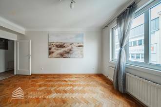 Thumbnail von Helle Garconniere, Nähe Meiselmarkt