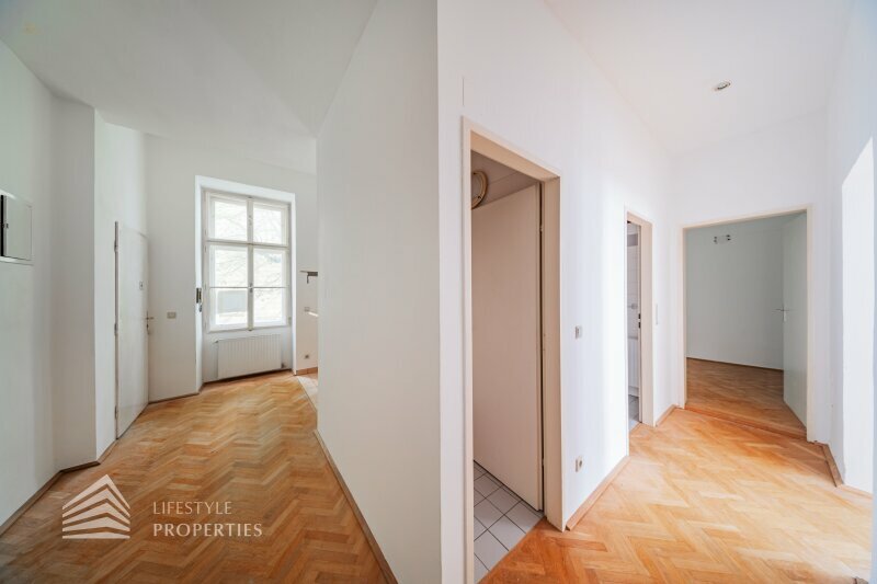 Thumbnail von Helle 2-Zimmer Wohnung, Nähe Kutschkermarkt