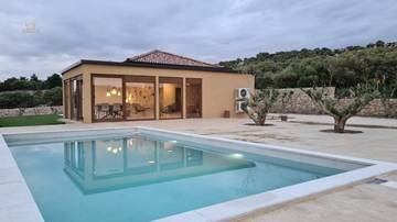 Thumbnail von Moderner Bungalow mit Panorama-Meerblick, Insel Pag