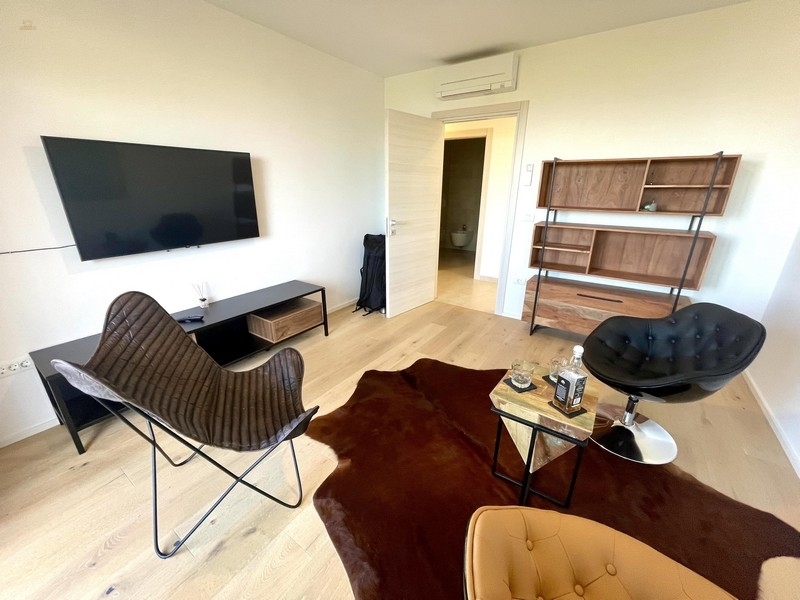 Thumbnail von Moderne Wohnung mit Meerblick