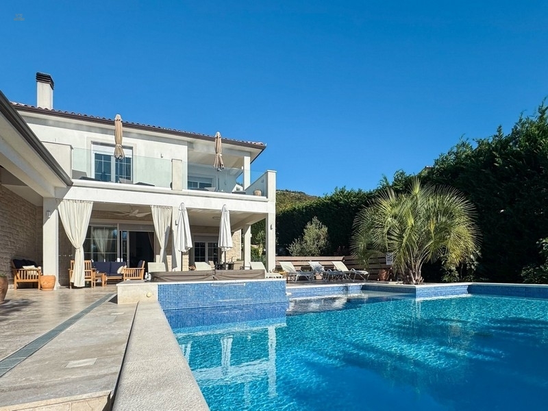 Thumbnail von Villa mit Swimmingpool in ruhiger Lage, Region Labin