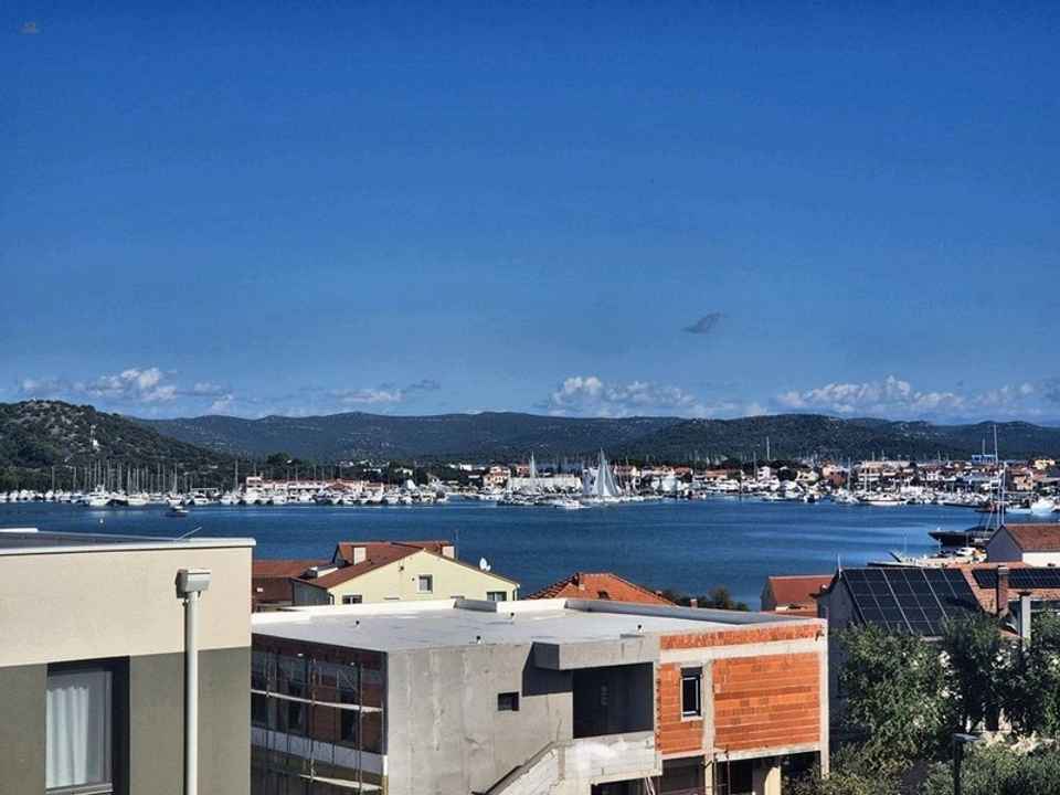 Appartamenti moderni di nuova costruzione con vista mare