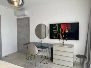 Thumbnail von Moderne Villa mit Pool und Meerblick