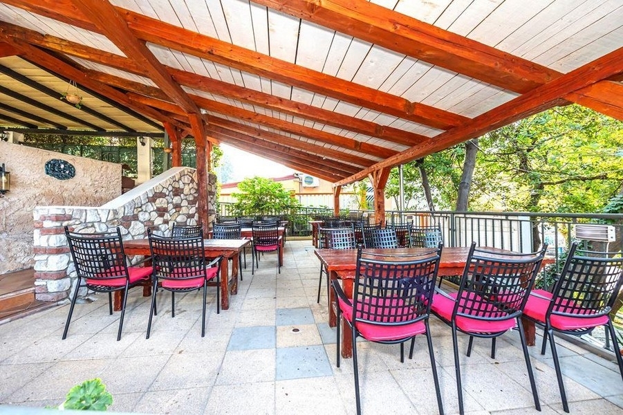 Thumbnail von Pension mit Restaurant nahe dem Meer