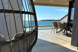 Thumbnail von Appartement mit Infinity-Pool nahe dem Meer