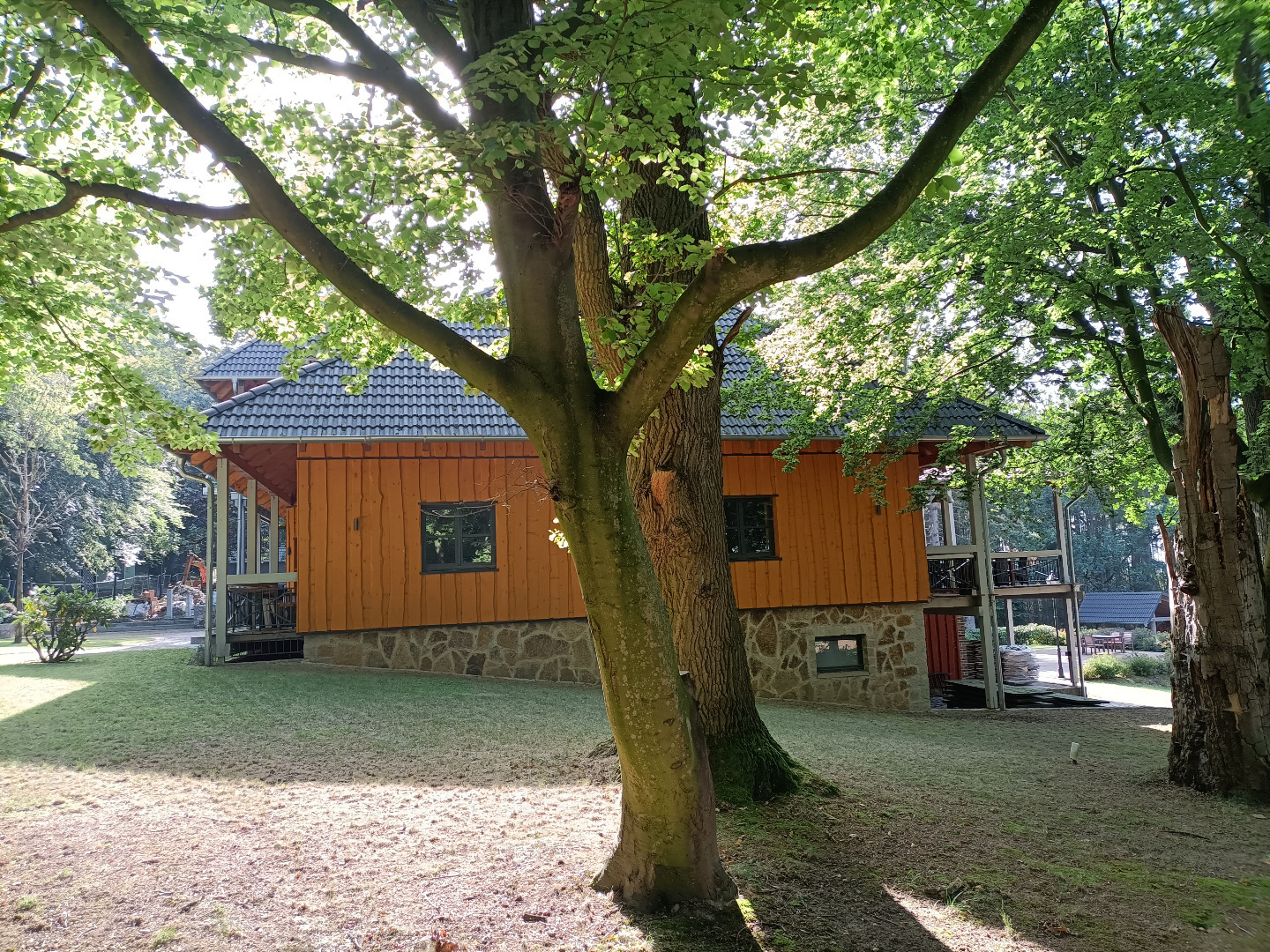 Thumbnail von Attraktive Gewerbeimmobilie mit großem Grundstück als Kapitalanlage oder zur Eigennutzung mit enormem Potential