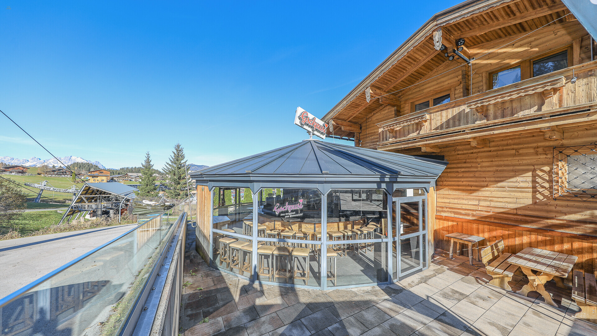 Thumbnail von Exklusiver Après-Ski & Gastgewerbebetrieb in Toplage an der Skipiste