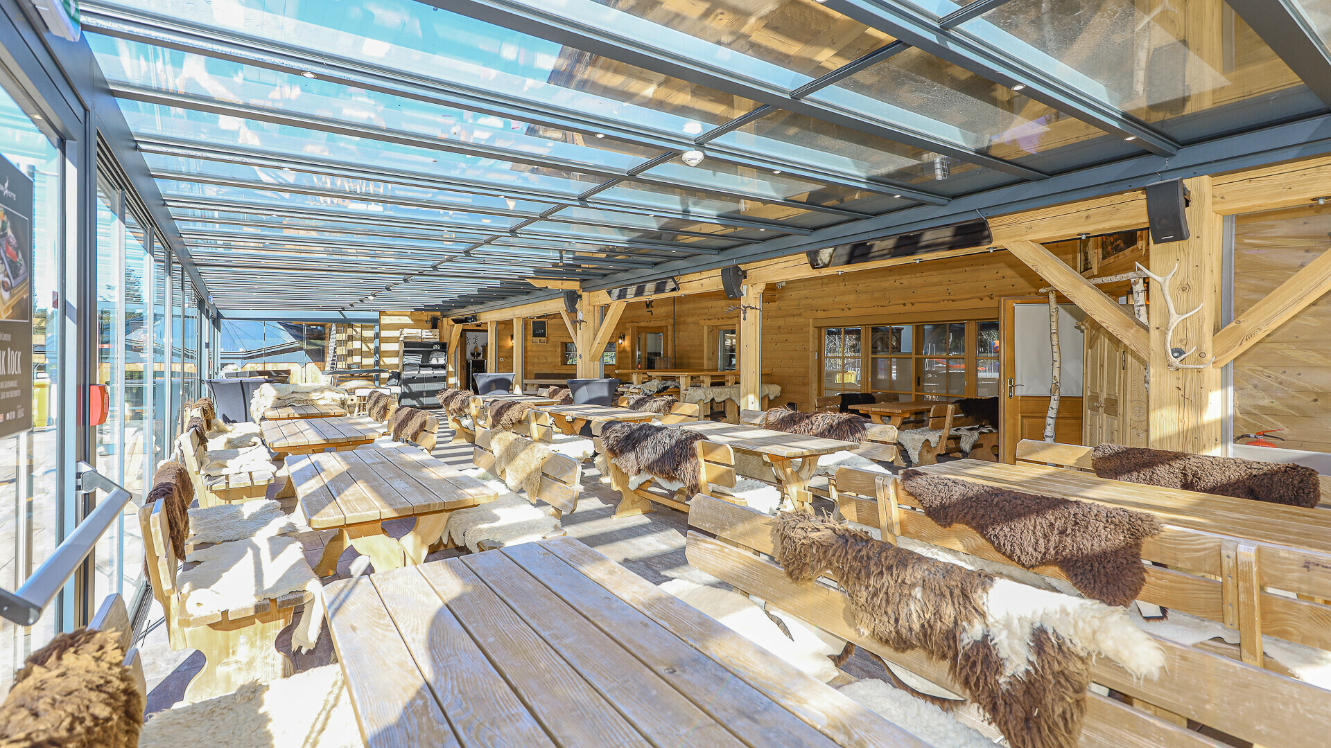 Thumbnail von Exklusiver Après-Ski & Gastgewerbebetrieb in Toplage an der Skipiste