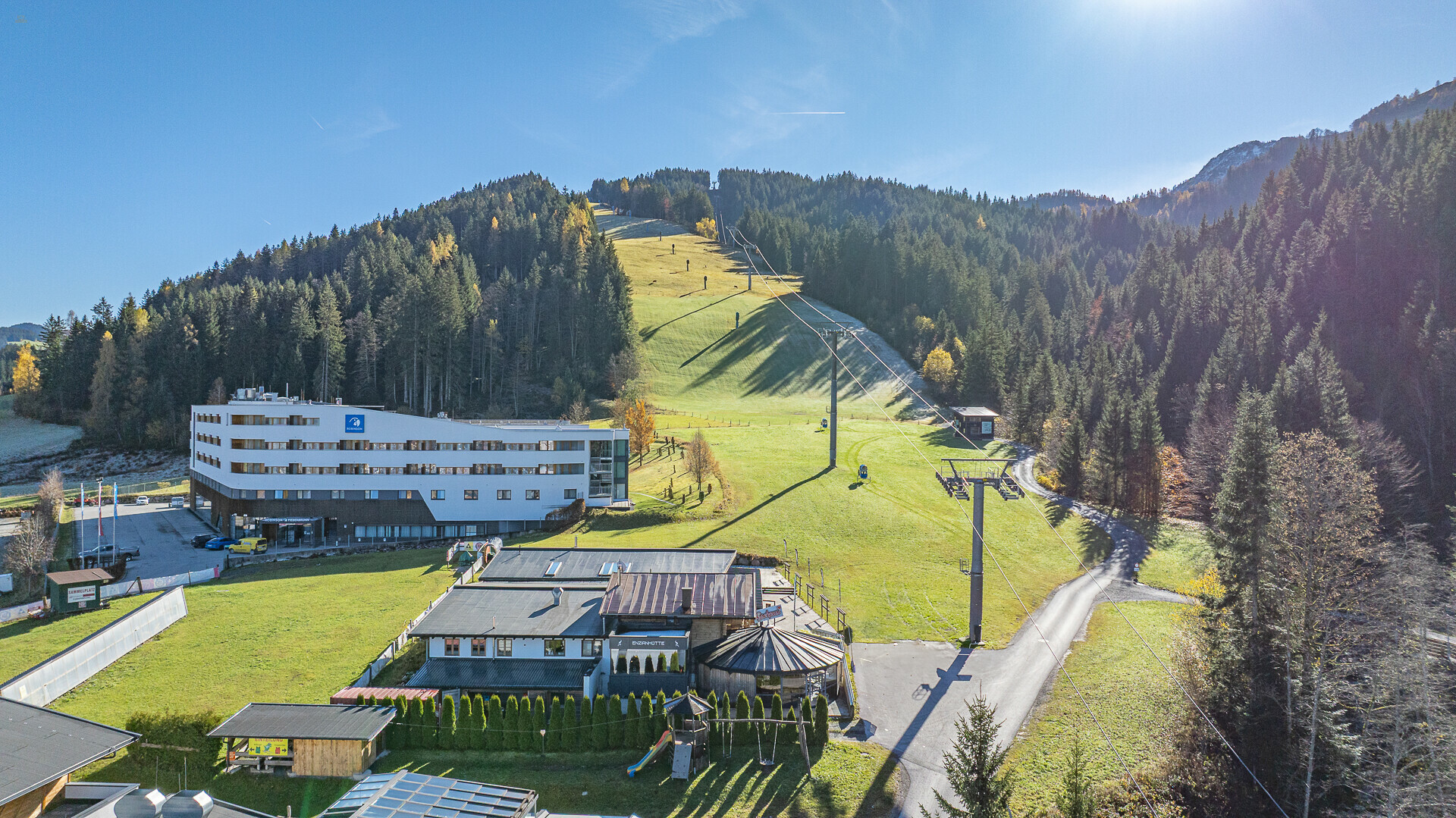 Thumbnail von Exklusiver Après-Ski & Gastgewerbebetrieb in Toplage an der Skipiste
