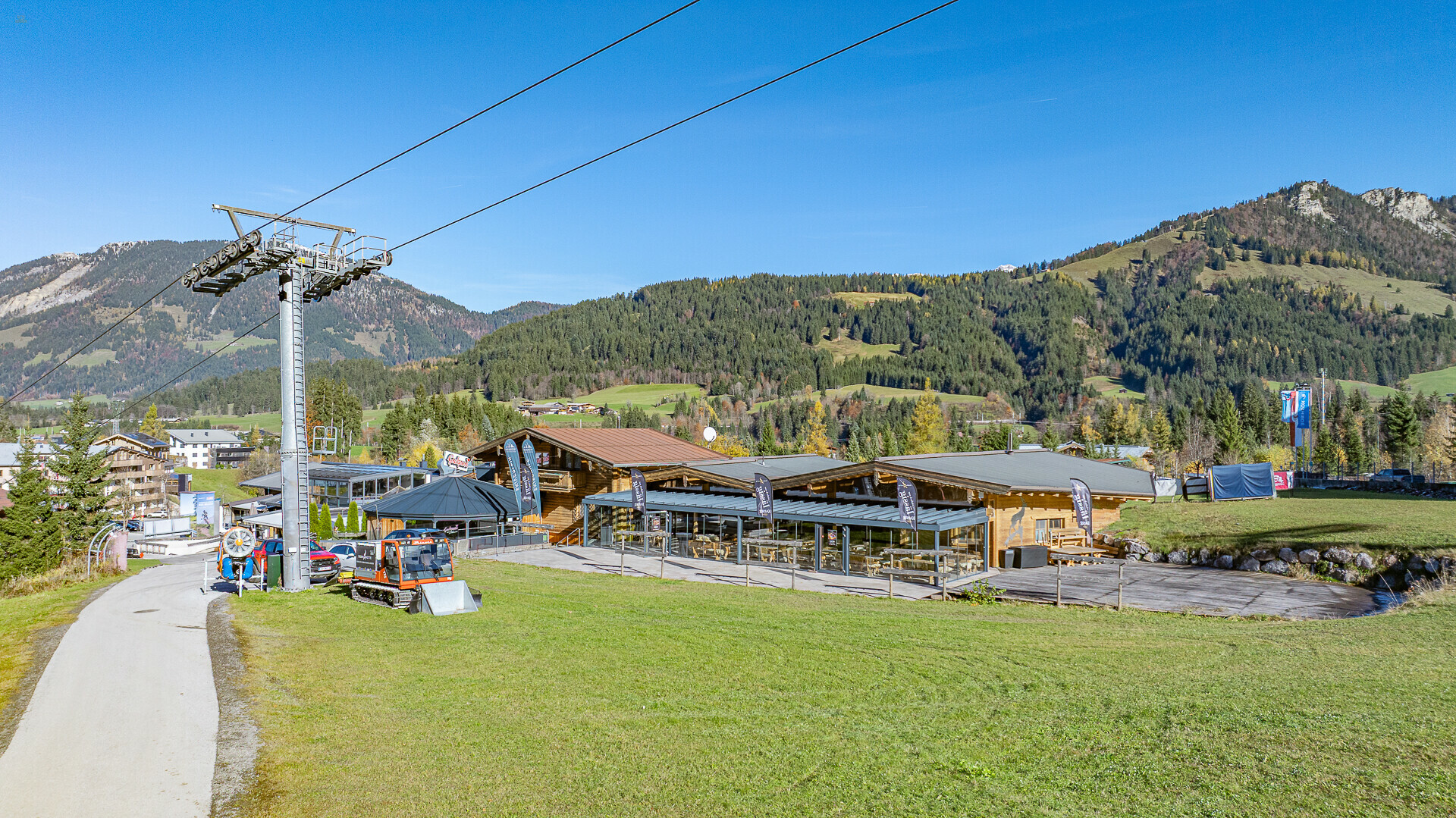 Thumbnail von Exklusiver Après-Ski & Gastgewerbebetrieb in Toplage an der Skipiste