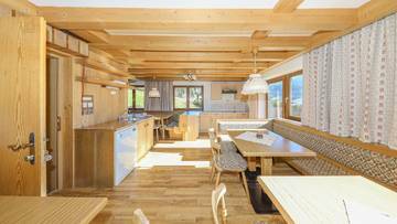 Thumbnail von Großzügiges Apartmenthaus mit traumhaftem Ausblick