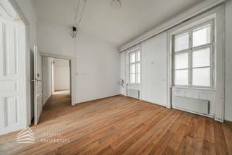 Thumbnail von Renovierungsbedürftige 4,5-Zimmer Wohnung in zentraler Lage