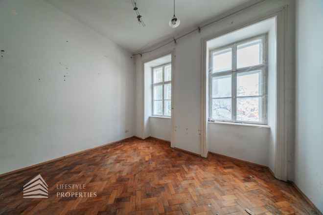 Helle sanierungsbedürftige Garconniere, Nähe Meiselmarkt
