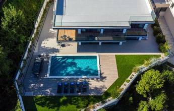 Thumbnail von プールとパノラマ海景色のあるモダンなヴィラ