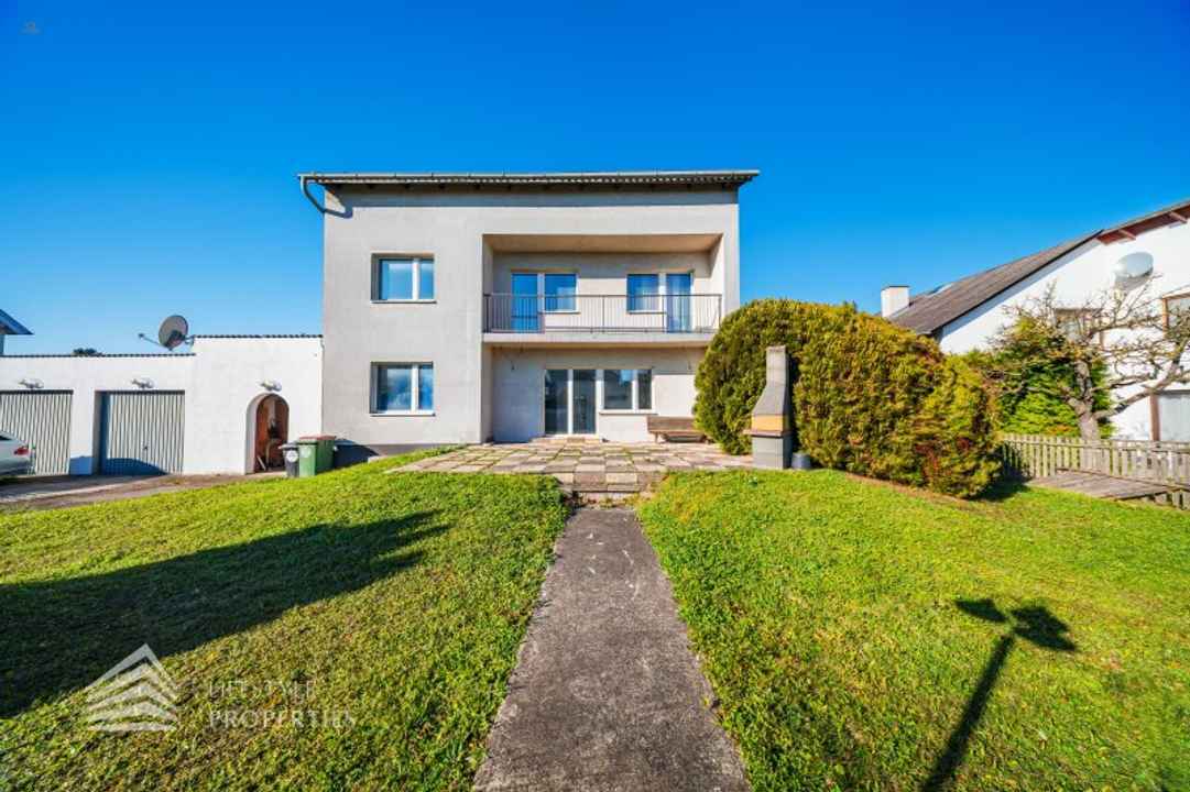 Großzügiges Familienrefugium in absoluter Ruhelage – charmantes Wohnhaus auf 1.000 m² Traumgrundstück in 1220 Wien