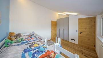 Thumbnail von Komplett sanierte Dachgeschosswohnung in zentrumsnaher Lage