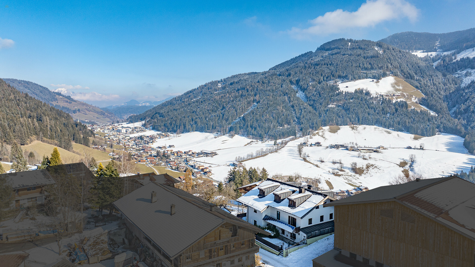 Thumbnail von インスブルックとキッツビュールの間に位置する、最大級の私設保護施設の一つを備えた邸宅