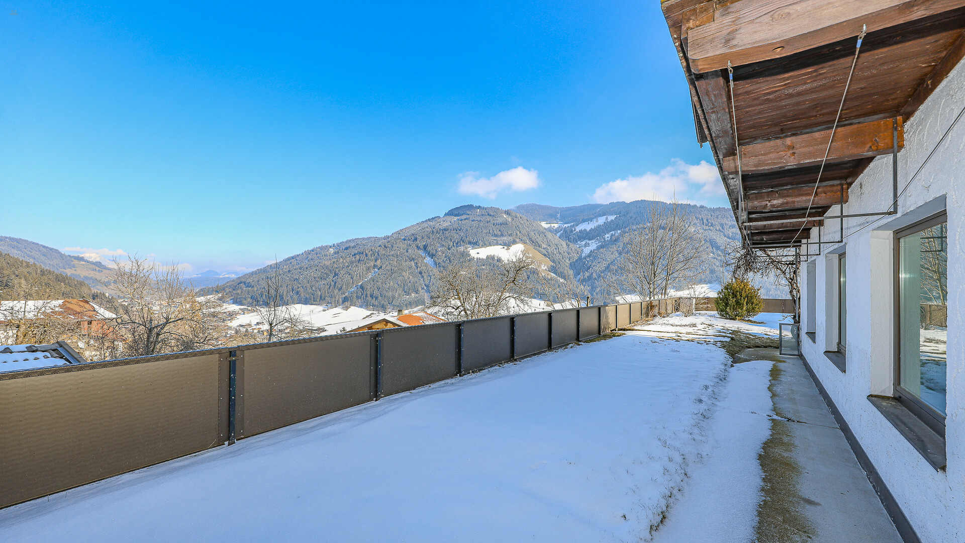 Thumbnail von インスブルックとキッツビュールの間に位置する、最大級の私設保護施設の一つを備えた邸宅