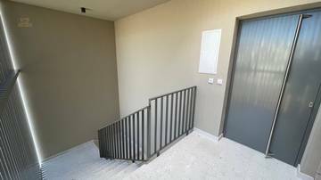 Thumbnail von Modernes Penthouse mit Blick auf das Meer