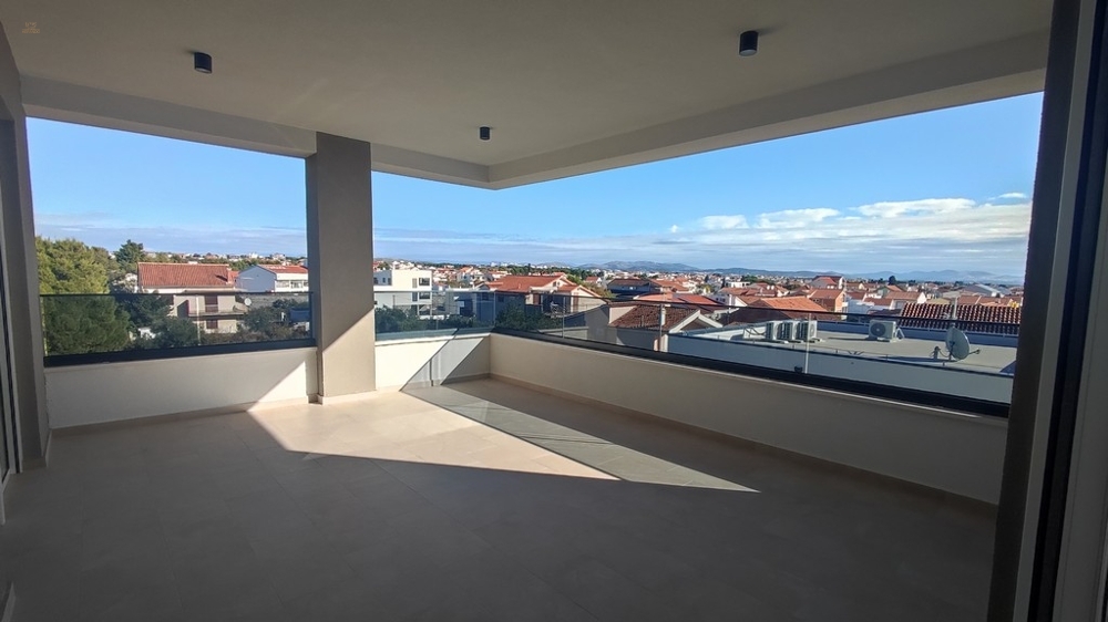 Thumbnail von Modernes Neubau-Appartement mit Meerblick