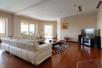 Thumbnail von Mediterrane mit Swimmingpool nahe dem Meer