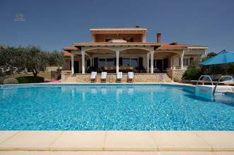 Thumbnail von Mediterrane mit Swimmingpool nahe dem Meer