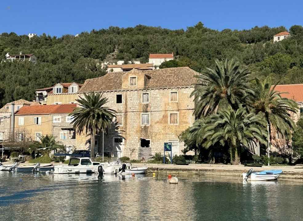 Historische Villa direkt am Meer