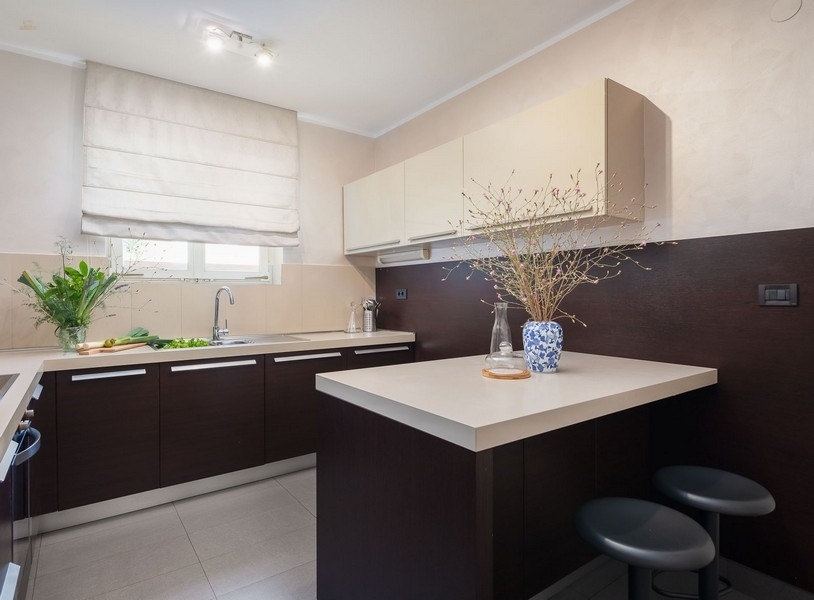 Thumbnail von Villa mit Swimmingpool und Meerblick