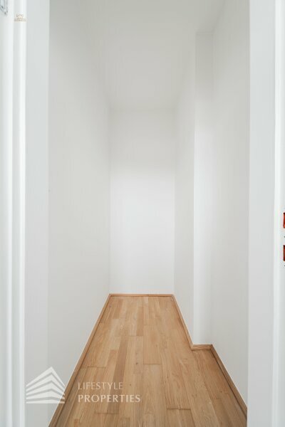 Thumbnail von Helle 2-Zimmer Wohnung, Nähe Wiedner Hauptstraße