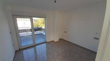 Thumbnail von Modernes Haus mit Swimmingpool und Meerblick