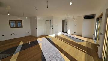 Thumbnail von Modernes Penthouse im Neubau mit Panorama-Meerblick