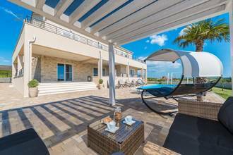 Thumbnail von Attraktive Villa mit Pool in ruhiger Lage bei Sukosan in der Region Zadar