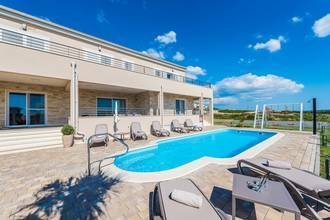 Thumbnail von Attraktive Villa mit Pool in ruhiger Lage bei Sukosan in der Region Zadar
