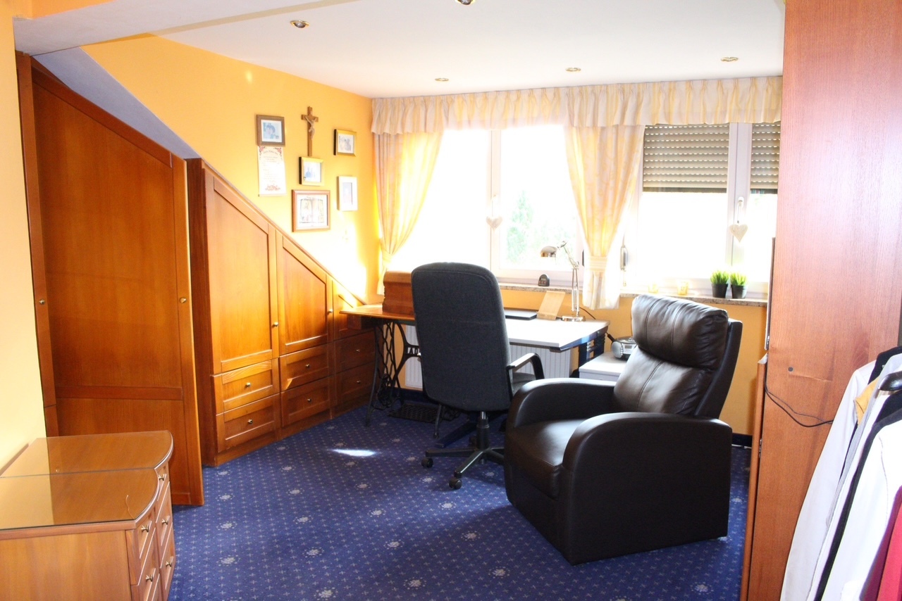 Thumbnail von Modernes Mehrgenerationenhaus in Top-Lage: Wohnen, Arbeiten und Investieren im Zentrum von Bad Tölz