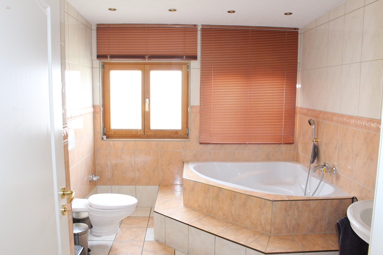 Thumbnail von Modernes Mehrgenerationenhaus in Top-Lage: Wohnen, Arbeiten und Investieren im Zentrum von Bad Tölz