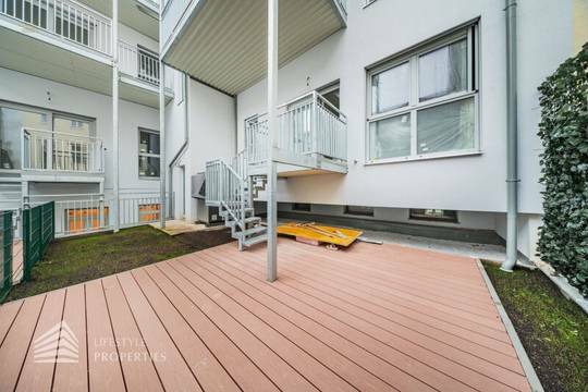 Heller 4-Zimmer Erstbezug mit Terrasse, Nähe Kutschkermarkt