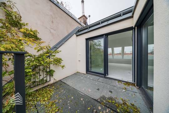 Erstbezug 4-Zimmer Wohnung mit Balkonen, Nähe Aumannplatz