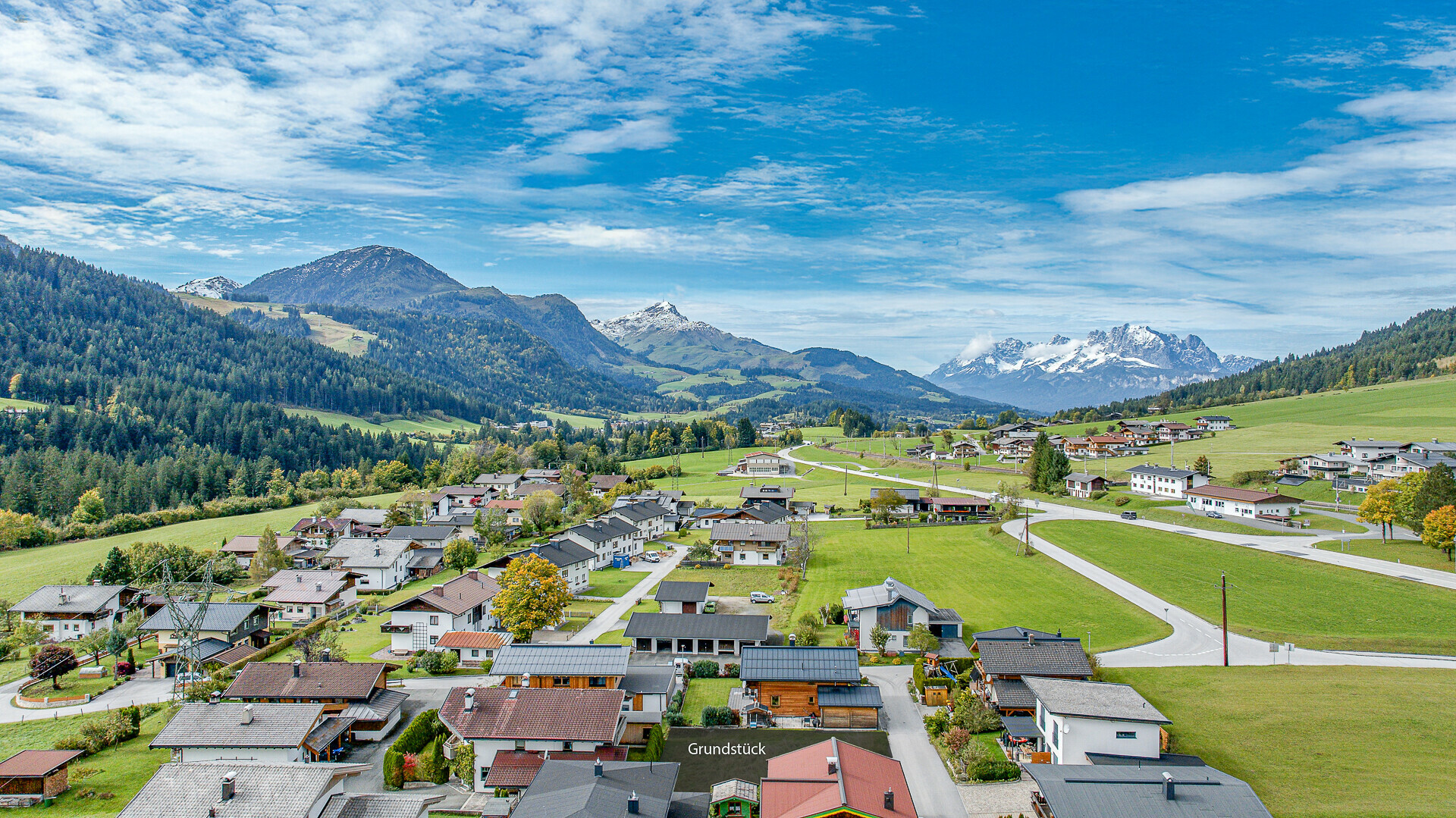 Thumbnail von Grundstück mit Baugenehmigung für Doppel- oder Mehrfamilienhaus