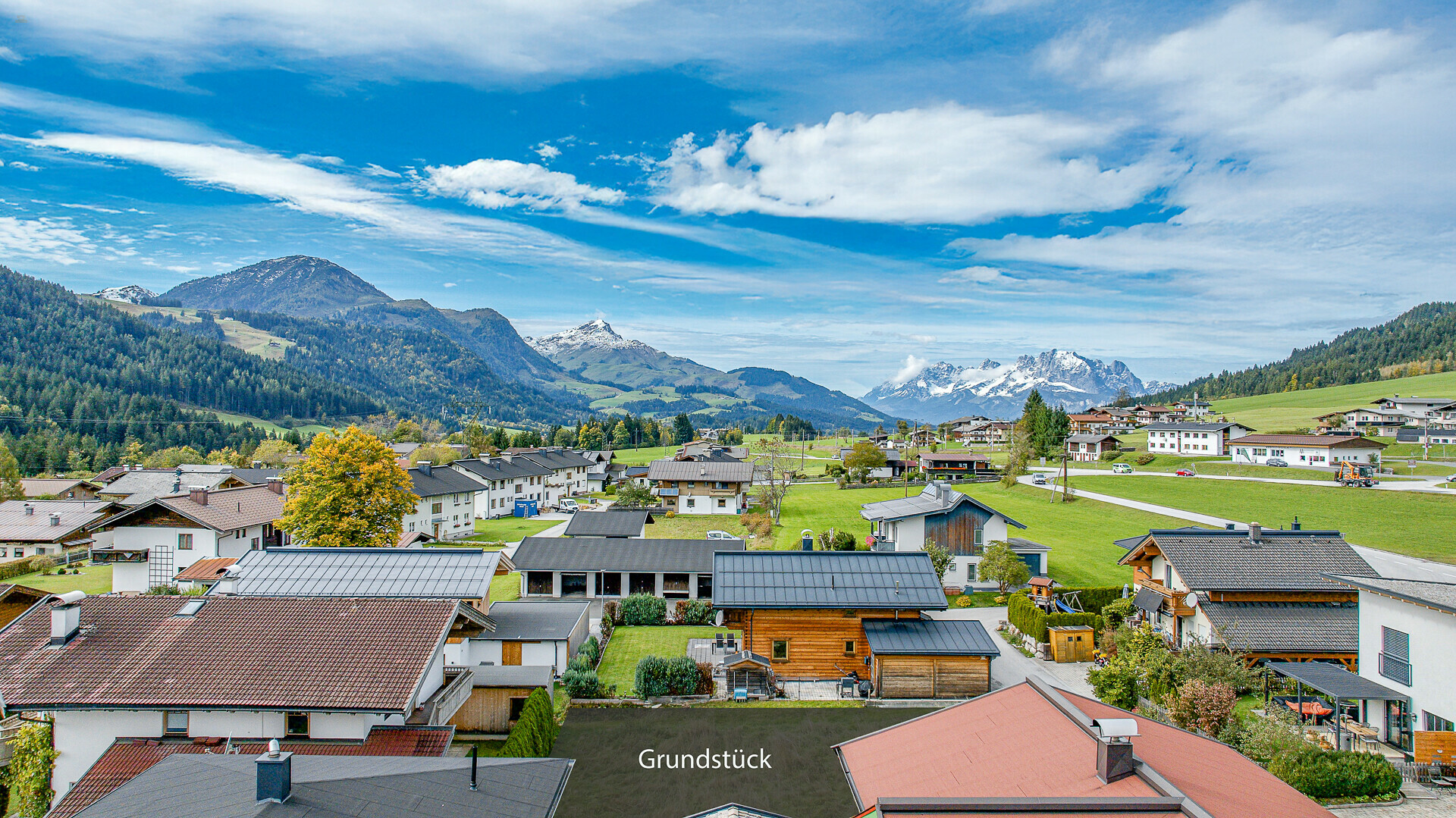 Thumbnail von Grundstück mit Baugenehmigung für Doppel- oder Mehrfamilienhaus
