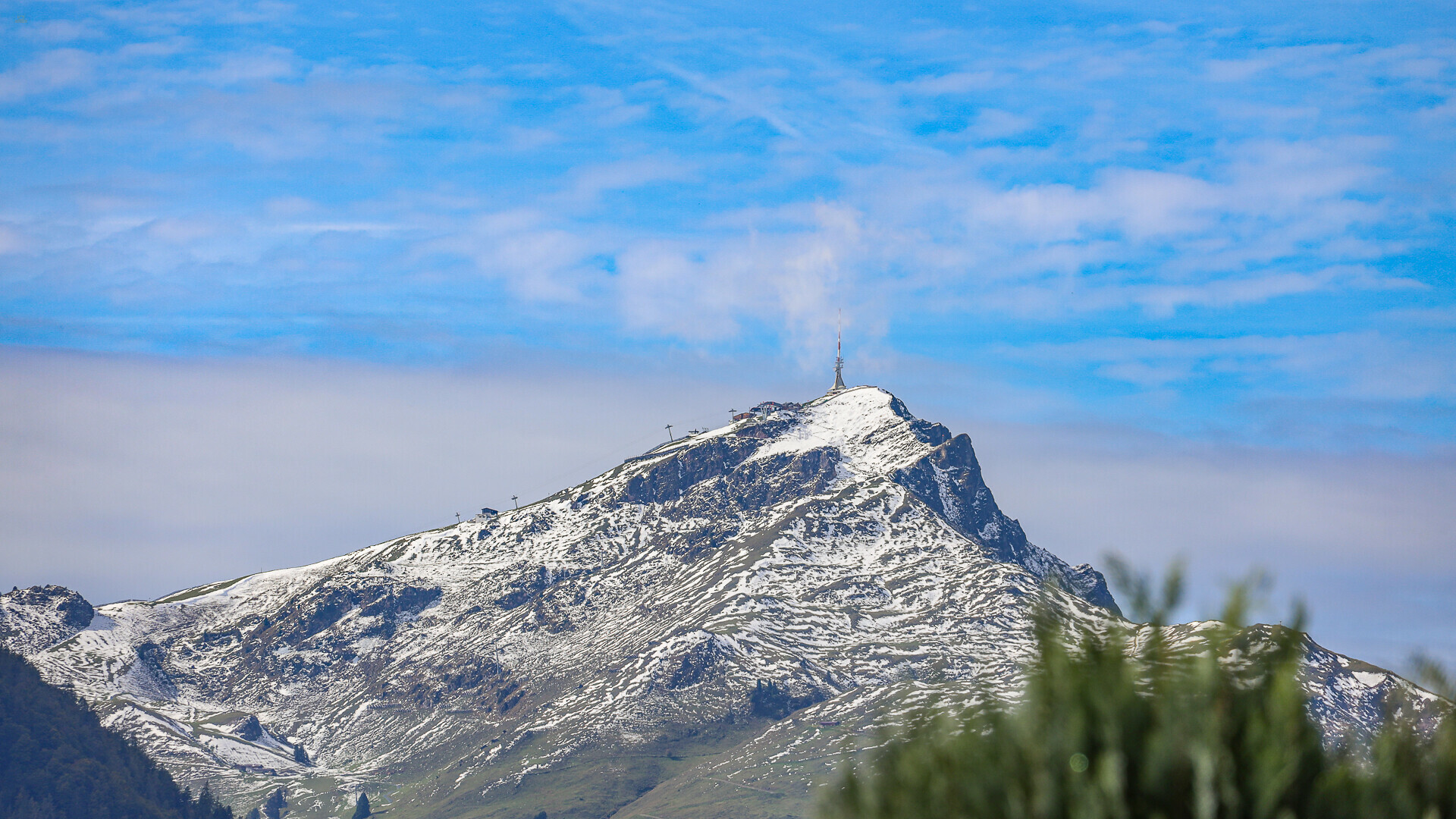 Thumbnail von Grundstück mit Baugenehmigung für Doppel- oder Mehrfamilienhaus