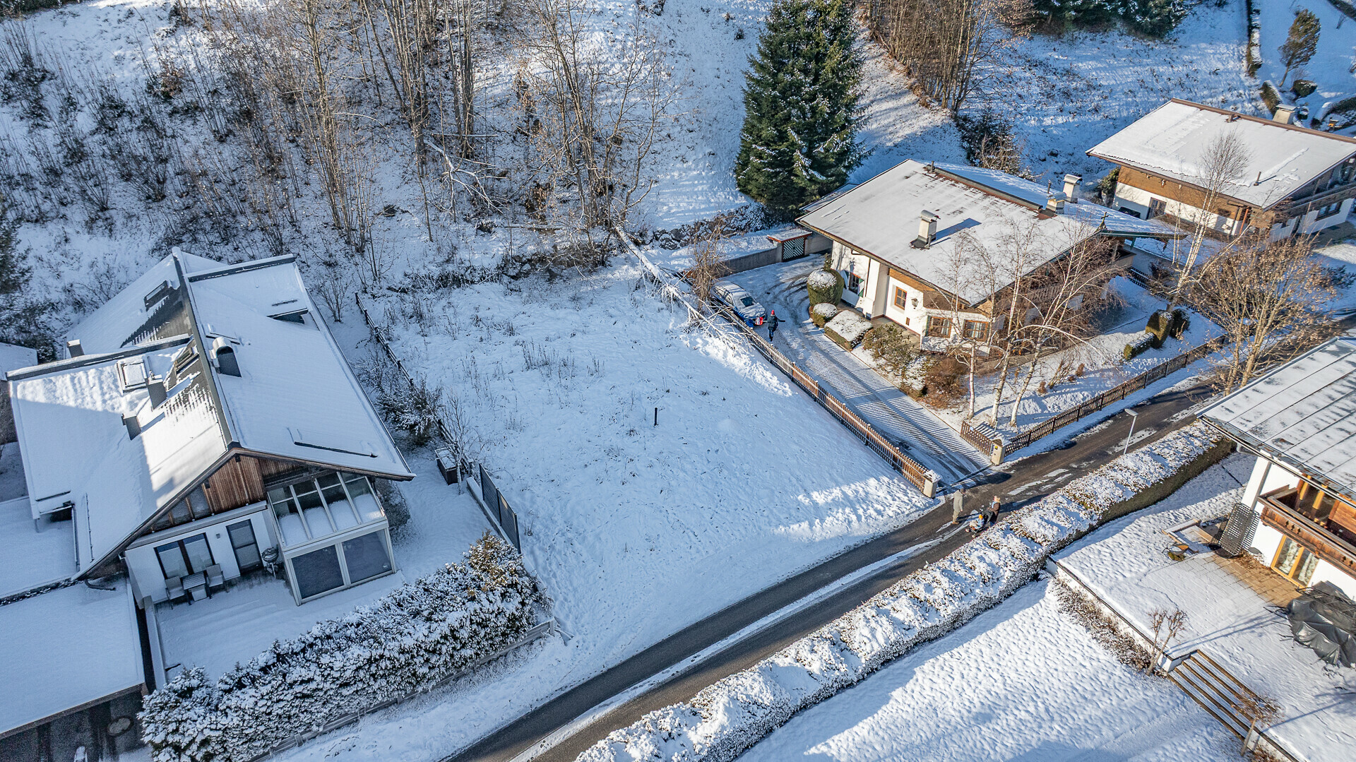 Thumbnail von Grundstück mit Baugenehmigung für 3-Luxuswohnungen