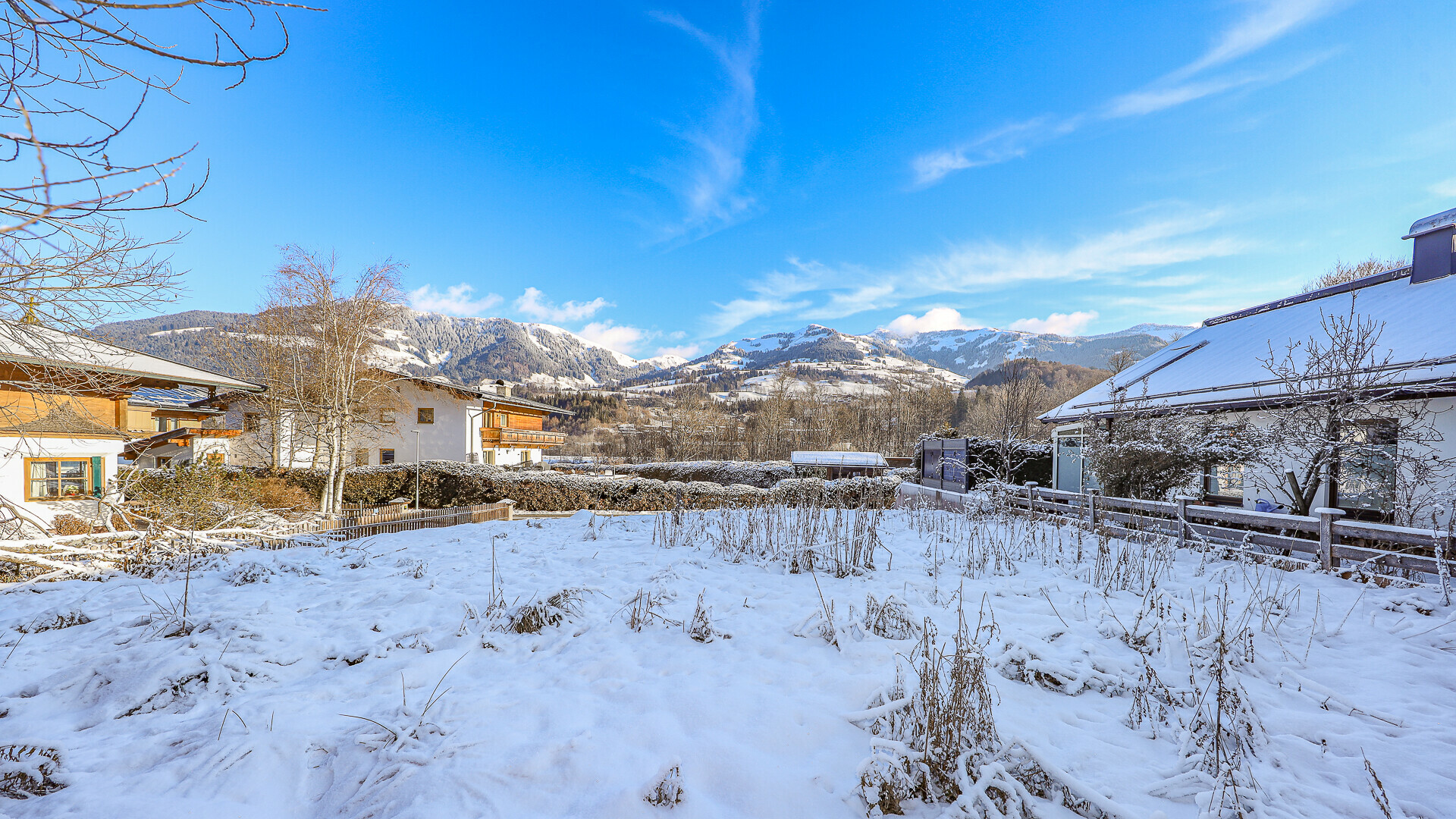 Thumbnail von Grundstück mit Baugenehmigung für 3-Luxuswohnungen