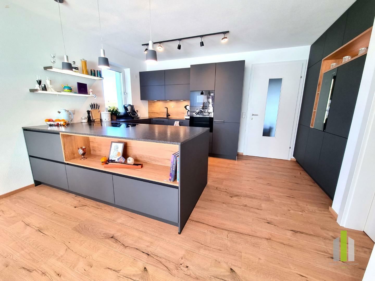 Thumbnail von Exklusives Neubauprojekt: Moderne Doppelhaushälften mit Carport in attraktiver Lage