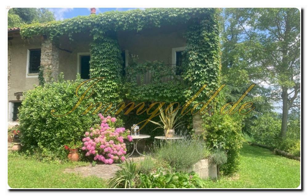 Thumbnail von Großes, vom Grün umgebenes Bauernhaus mit riesigem Grundstück in Murazzano