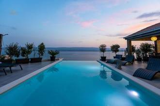 Thumbnail von Moderne Villa mit Infinity-Pool und Panorama-Meerblick, Region Omis