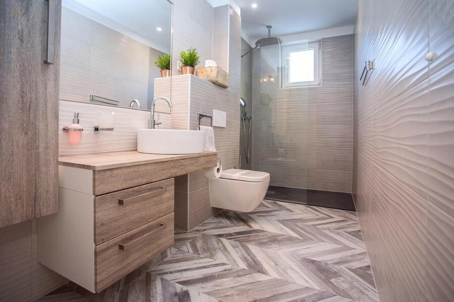 Thumbnail von Moderne Villa mit Infinity-Pool und Panorama-Meerblick, Region Omis