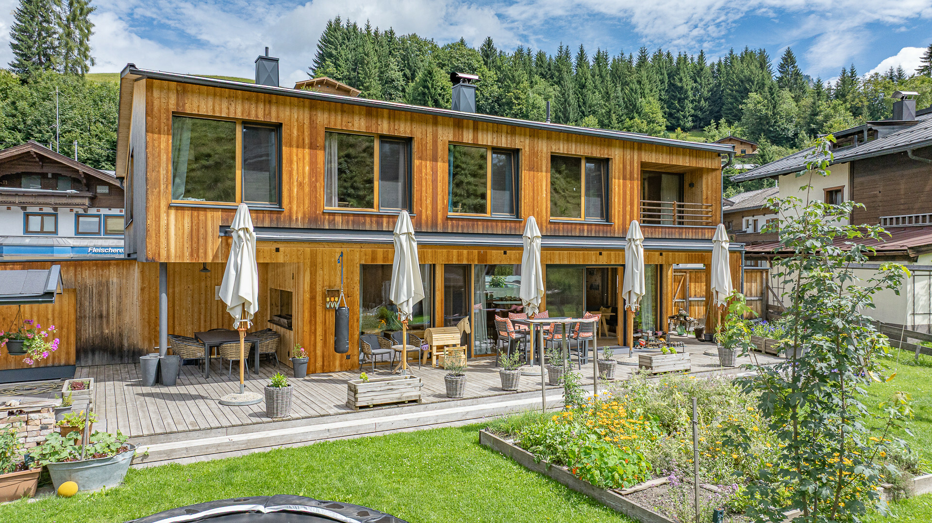 Thumbnail von Modernes & exklusives Einfamilienhaus in zentraler Lage