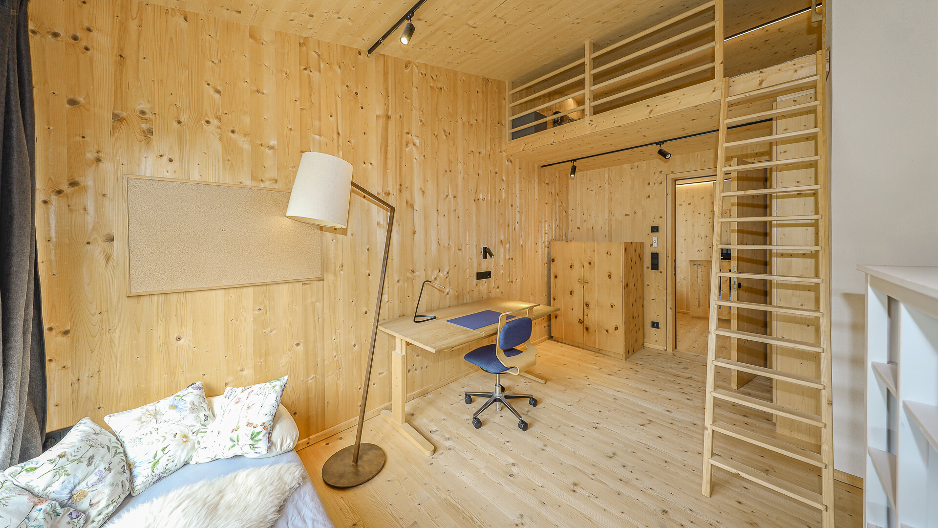 Thumbnail von Modernes & exklusives Einfamilienhaus in zentraler Lage