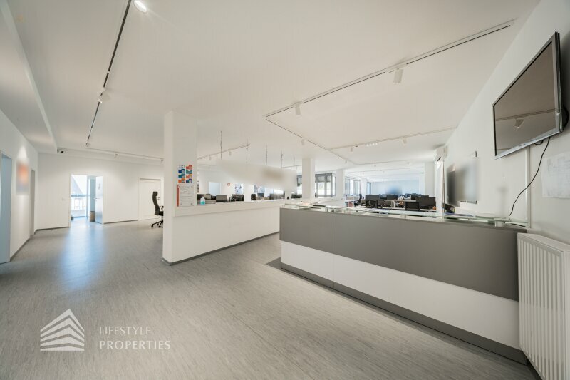 Thumbnail von Attraktives 10-Zimmer Büro/Praxis Nähe Enkplatz