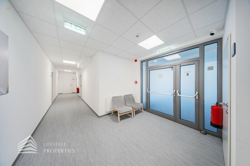 Thumbnail von Attraktives 10-Zimmer Büro/Praxis Nähe Enkplatz